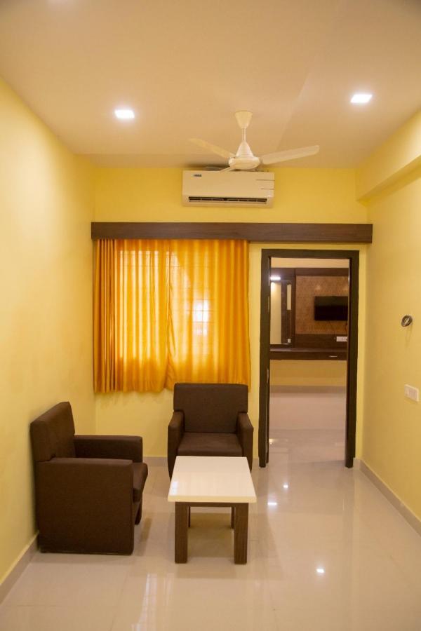 Sri Balaji Grand Hotel Kumbakonam Ngoại thất bức ảnh