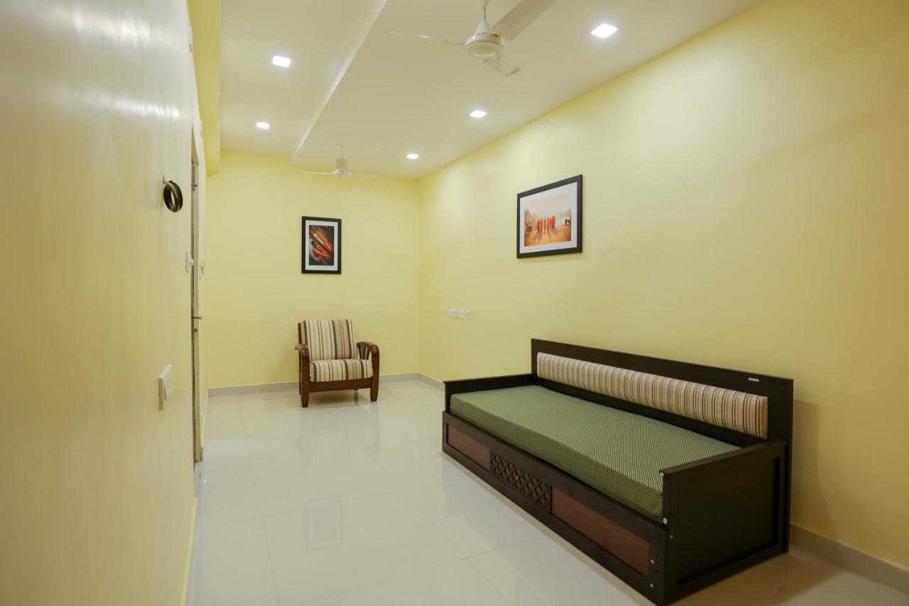 Sri Balaji Grand Hotel Kumbakonam Ngoại thất bức ảnh