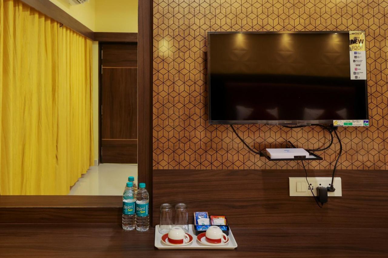 Sri Balaji Grand Hotel Kumbakonam Ngoại thất bức ảnh
