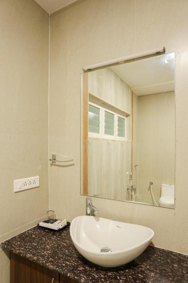 Sri Balaji Grand Hotel Kumbakonam Ngoại thất bức ảnh